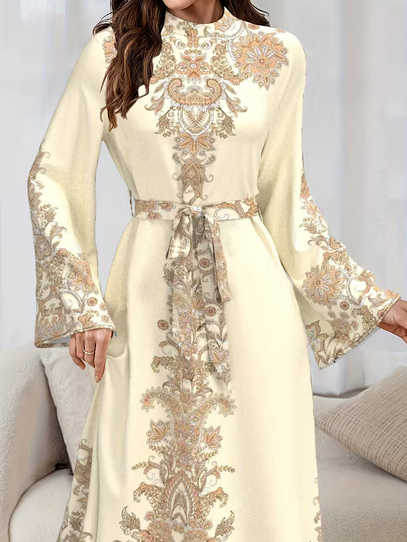 A Long-Sleeved, High-Collared Long Dress